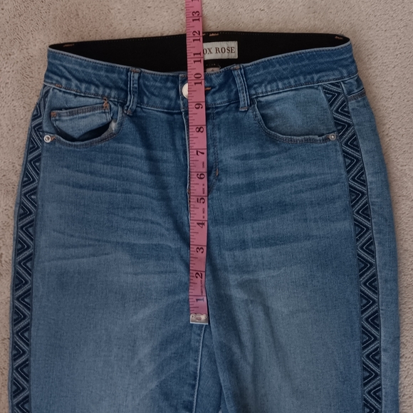Knox Rose~Geometric Embroidered High Rise Skinny Ankle Denim Jeans - Picture 7 of 13